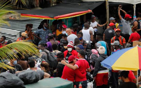 La crisis migratoria en la frontera con Panamá tiene a más de 10.000 personas atrapadas en Necoclí. FOTOS Camilo Suárez 