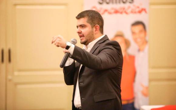 El senador Julián Bedoya aseguró que hará uso de los recursos de reposición y apelación contra la anulación de su título de abogado. FOTO CORTESÍA 
