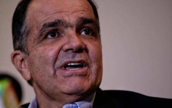 Con este pronunciamiento Zuluaga se distancia del presidente Duque en medio de la contienda electoral que recién comienza. Foto: Colprensa 