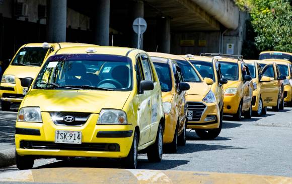 Pico y placa para taxis rota desde el 2 de agosto en Medellín