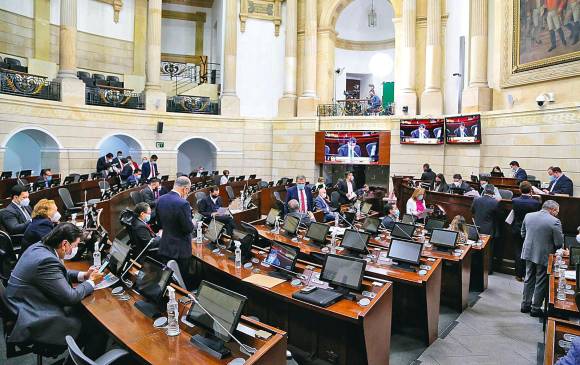 Ayer se radicó el texto que conciliarán Senado y Cámara. En total serán 65 artículos los que integrarán la tercera reforma tributaria del Gobierno de Iván Duque. FOTO colprensa