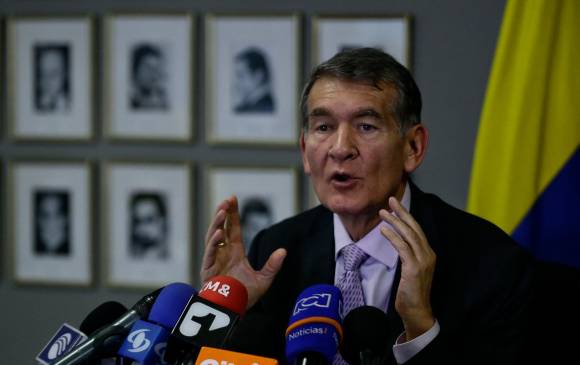 El ministro Ángel Custodio Cabrera dijo que el beneficio se extenderá por 12 meses. FOTO Colprensa