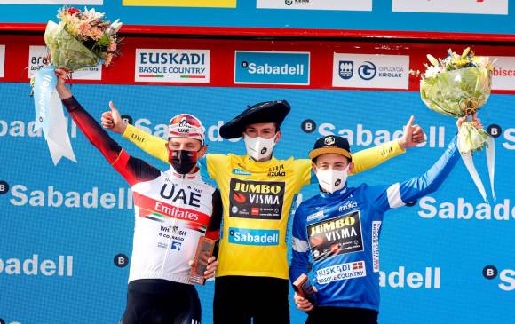 El podio de la Vuelta al País Vasco. FOTO EFE