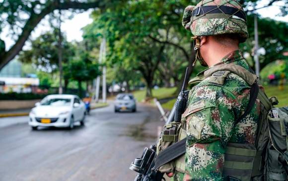 Con la asistencia militar, hubo patrullajes y presencia de los militares en las calles de ciudades como Cali y Bogotá durante el paro. Foto: Colprensa.