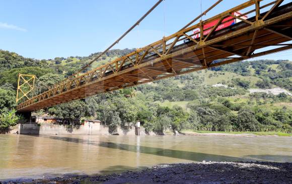 El incidente ocurrió en el sector de Miravalle, donde es común que sus habitantes se bañen en las caudalosas aguas del Cauca. FOTO Jaime Pérez.