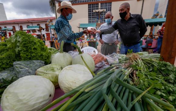 Una mesa especial de trabajo se constituyó para trabajar el tema del desabastecimiento de alimentos, la idea es crear alternativas para evitar que esto suceda. FOTO MANUEL SALDARRIAGA