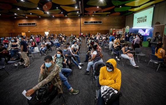 De acuerdo con el Dane, conseguir trabajo en Colombia tarda hasta 21 semanas. La estrategia de empleo de choque busca disminuir esos tiempos. FOTO Camilo Suárez