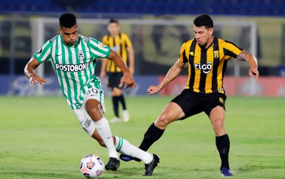 Danovis Banguero fue pieza fundamental para el triunfo verde. Se consolida en el club colombiano. foto EFE