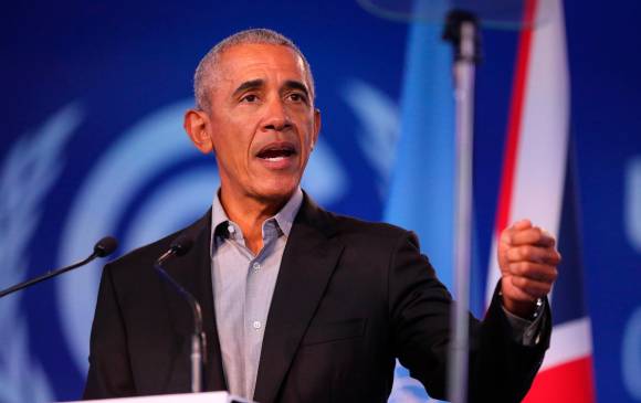 El expresidente estadounidense, Barack Obama, se presentó en la COP26 en Glasgow y aseveró que la acción climática “es una maratón, no un sprint”. FOTO EFE