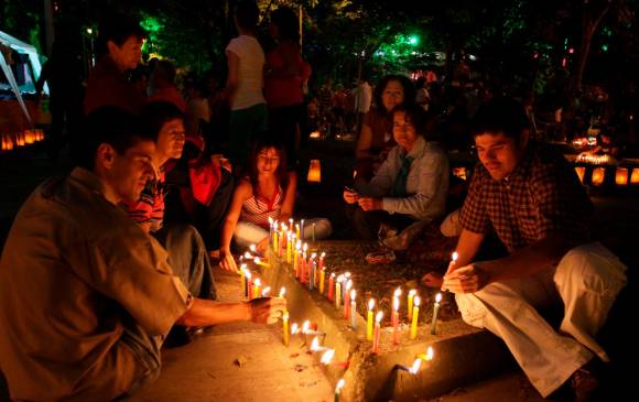 Integrantes de la Colombia Humana afirmaron que hacen alusión a la “Paz”. FOTO MANUEL SALDARRIAGA