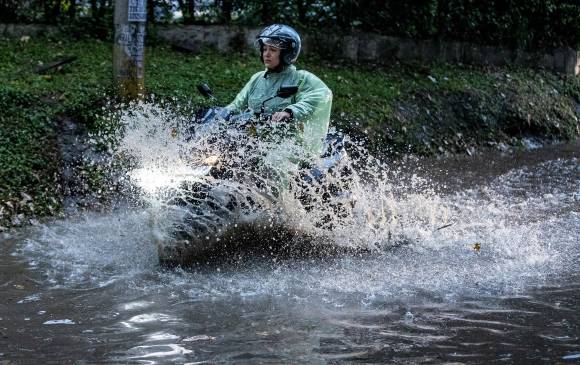 Las lluvias generaron inundaciones, caídas de árboles y afectaciones a viviendas, además de la muerte de una persona. FOTO JAIME PÉREZ