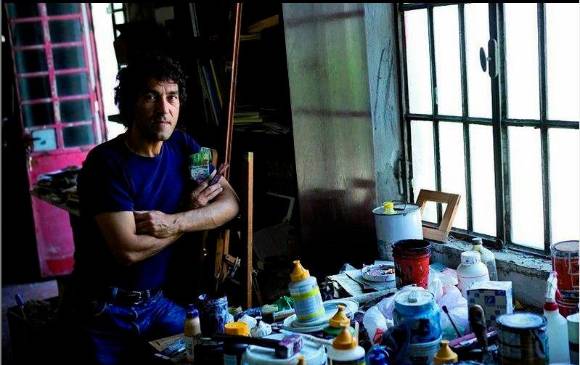 Él es Salvatore Garau, el artista que vendió la obra invisible. FOTO Instagram @salvatore_garau