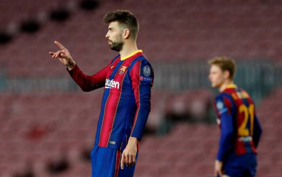 El defensa del Barcelona Gerard Piqué durante el partido ante el París Saint-Germain. FOTO EFE