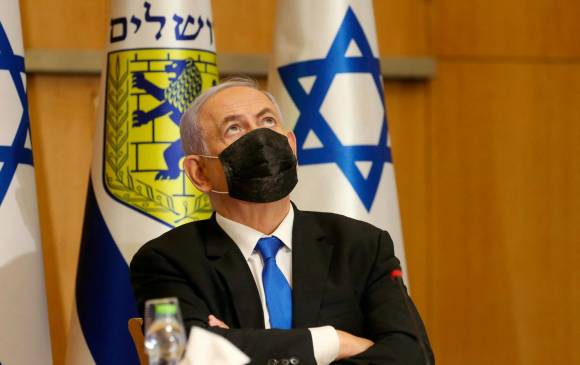 Benjamín Netanyahu tiene 71 años y en el último año ha ganado las 4 elecciones de su país, si bien no ha podido formar gobierno estable. Lleva 12 años consecutivos al frente de Israel. FOTO AFP