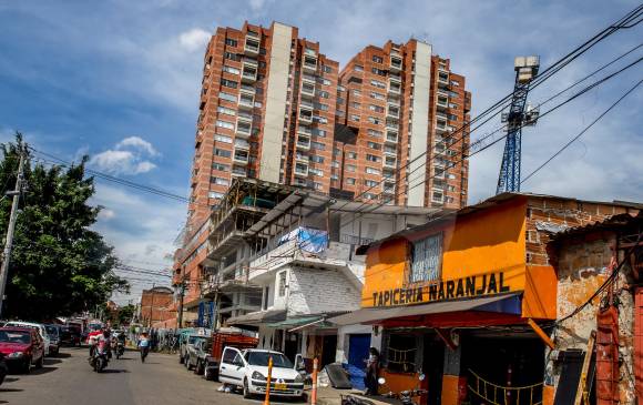 En el sector conviven moradores y comerciantes. Ya se compró el 50 % de los predios de la unidad 3. FOTO Juan Antonio Sánchez