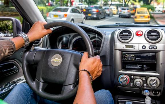 Según estudios, un conductor sordo tiene mejor visión periférica. Además, su habilidad al volante frente a un conductor sin discapacidad no varía significativamente. FOTO Juan Antonio sánchez