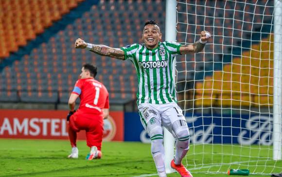 El delantero uruguayo Jonathan Álvez espera volver a celebrar, esta vez en el clásico frente a Millonarios. FOTO Juan a. sánchez