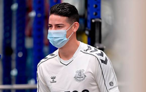 El colombiano se presentó al Everton para iniciar la pretemporada, aunque desde Inglaterra se sigue especulando sobre su salida del club. FOTO ROMADA @EVERTON