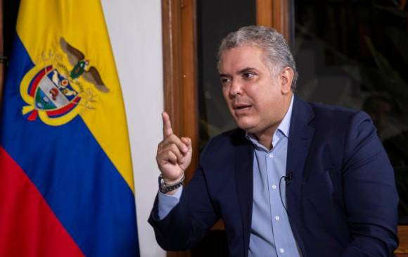 El presidente Iván Duque revela que seguirá activo en la política colombiana luego de entregar el poder en 2022. FOTO: Esteban Vanegas