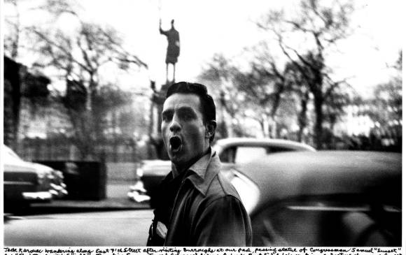 Jack Kerouac encarnó el nuevo modelo del artista: viajero incansable y transgresor por naturaleza. Foto: EFE.