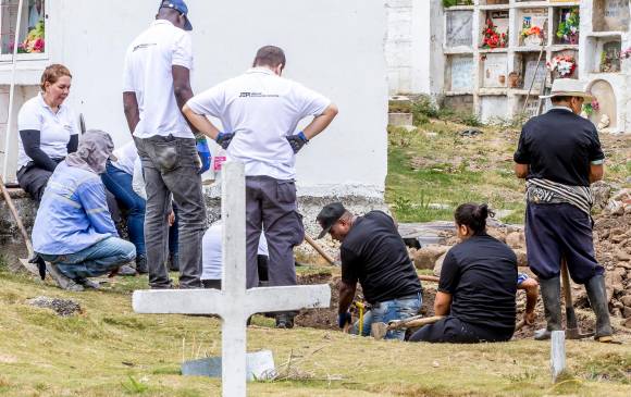 La JEP ha registrado 80 hallazgos desde diciembre de 2019 en el cementerio Las Mercedes, en Dabieba. FOTO: Juan Antonio Sánchez 