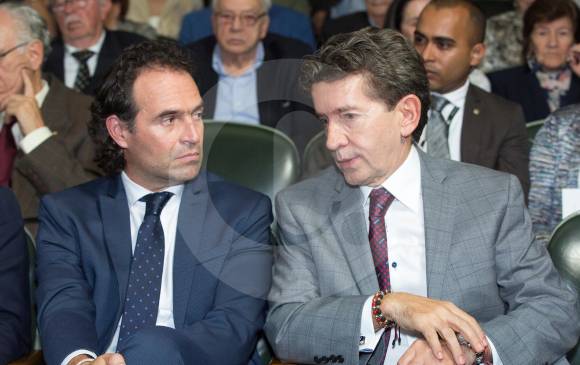Los exalcaldes de Medellín Federico Gutiérrez y Luis Pérez forman un grupo de al menos 6 exmandatarios regionales que están buscando vías para pelear la Presidencia. FOTO Edwin Bustamante