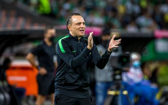 El técnico Alejandro Restrepo empezará su gran reto internacional ante el Olimpia. Foto: Juan Antonio Sánchez Ocampo