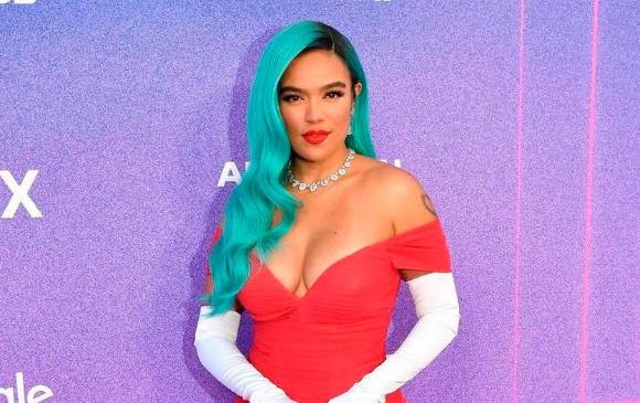 Imagen de Karol G en la alfombra roja del #womeninmusic de los Billboard donde fue galardonada como “Ruler Breake”. Foto tomada del Instagram