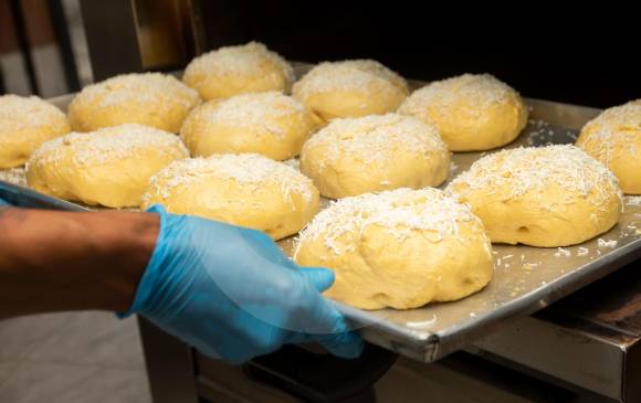 El sector de las panaderías y reposterías están a la espera de que se pueda habilitar el paso de los víveres e insumos que necesitan para la fabricación de sus productos y así evitar el desabastecimiento. FOTO ANDRÉS CAMILO SUÁREZ