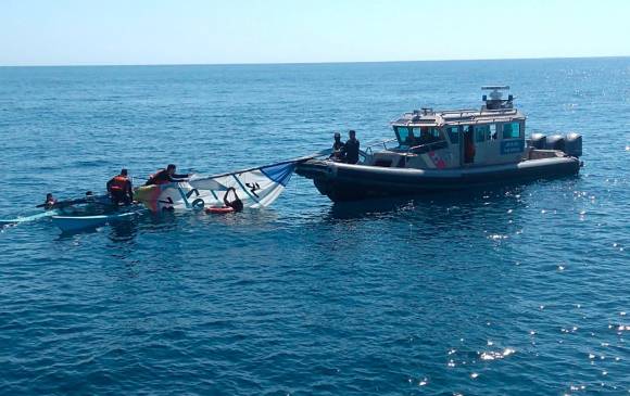 12 horas permaneció en el mar Daniel Restrepo. Foto Armada Nacional