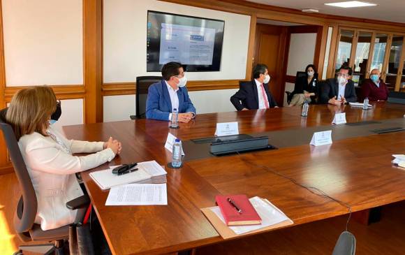Reunión del Ministerio de Salud y la Procuraduría para discutir el Plan Nacional de Vacunación. FOTO COLPRENSA