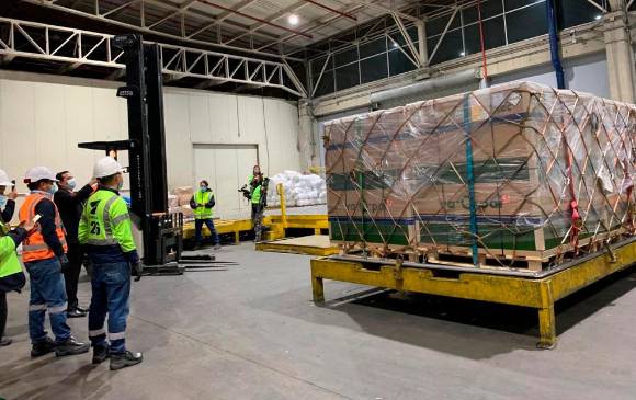 Las primeras dosis de Janssen serán suministradas en un plan piloto a 40 municipios del país. FOTO Cortesía MinSalud