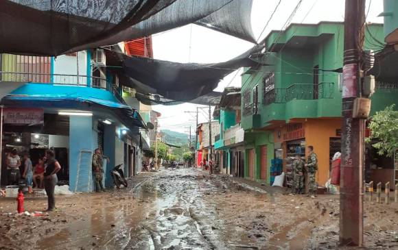 Las autoridades reportan 314 familias damnificadas en Tarazá tras las inundaciones de esta semana. FOTO TOMADA DE TWITTER @UNGRD