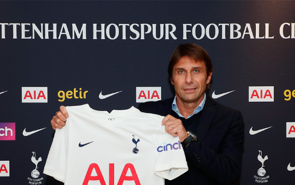 Conte dirigirá al jugador de la Selección Dávinson Sánchez. Foto @Spurs_ES