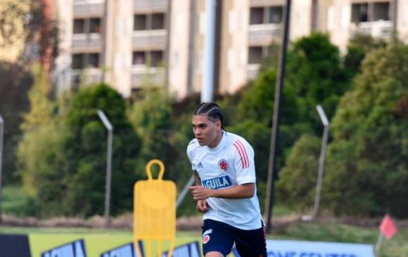 Juan Fernando Quintero fue el primero en arribar a la concentración. FOTO FCF