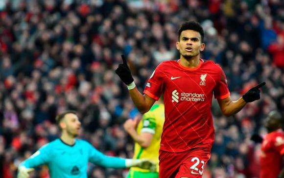 Luis Díaz marcó su primer gol con el Liverpool en el triunfo 3-1 de su equipo al Norwich, en la Premier League. FOTO Getty 