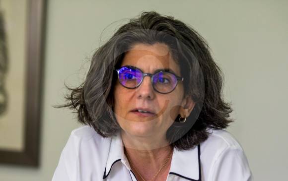 La magistrada Julieta Lemaitre es abogada de la Universidad de los Andes y doctora en ciencias Jurídicas de Harvard. En la JEP es la relatora del caso 01 sobre secuestro. FOTO julio césar herrera