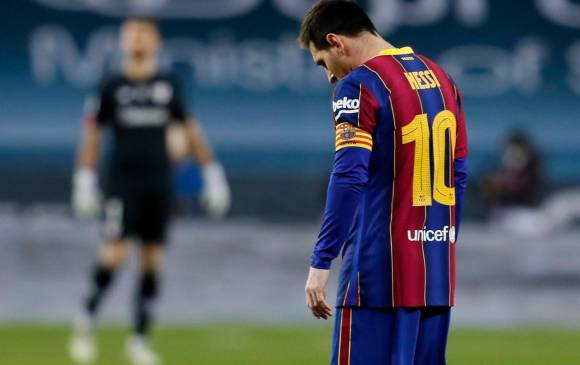 Es la primera expulsión de Messi en 753 partidos con el Barcelona. FOTO EFE