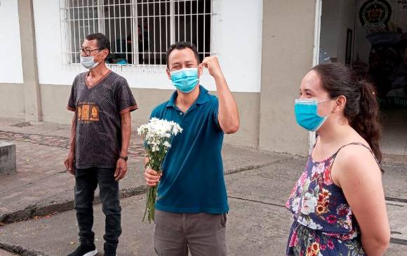 Harold Ordóñez (centro) está en libertad desde el pasado lunes. Perteneció a las Farc desde 2006 en la compañía Victor Saavedra y se acogió a los acuerdos de La Habana. FOTO Archivo personal