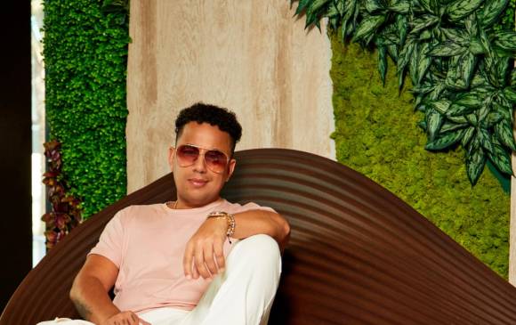 Felipe Peláez retoma su faceta más romántica