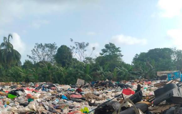 Así está el panorama de las basuras en Capurganá. Foto Cortesía Cocomanorte.