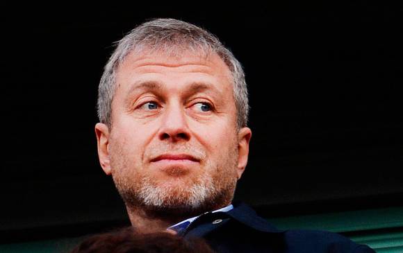  Abramovich se hizo cargo del club de Stamford Bridge en 2003. FOTO: EFE