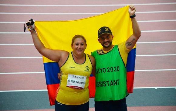 Serrano ganó plata en natación y Yesenia bronce en disco en Paralímpicos
