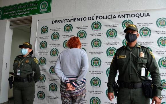 Cae en aeropuerto de Rionegro mujer requerida por la justicia peruana