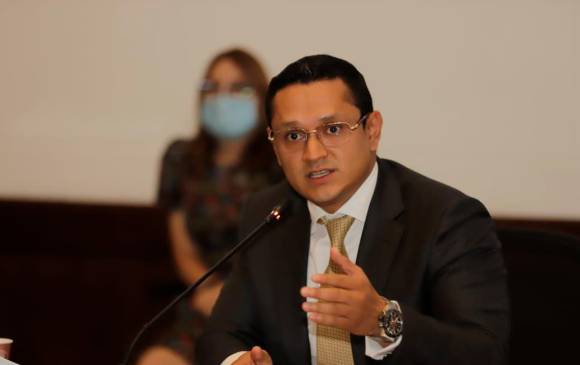 Jhonatan Villada (Vicepresidente Jurídico de EPM)Como secretario general en la alcaldía avaló el nombramiento de jorge carrillo.