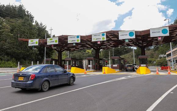 Este mismo viernes empezaron a regir las nuevas tarifas para la conexión vial y el Túnel de Oriente. FOTO CARLOS VELÁSQUEZ