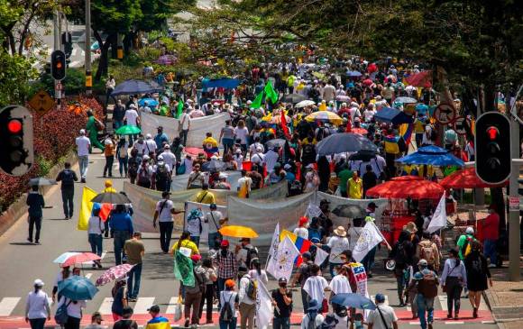 En la mañana, las distintas manifestaciones transcurrieron de forma pacífica a pesar de que afectaron la movilidad. 