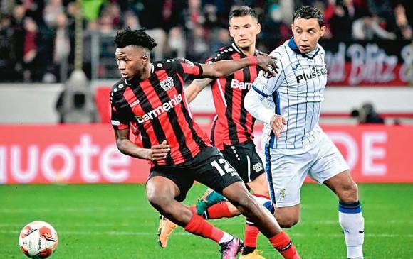 Morelos, Borré y Muriel, clasificados a los cuartos de final de la Europa League 