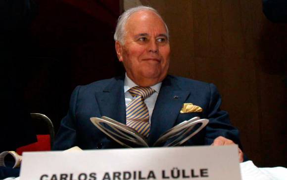 Carlos Ardilla Lülle falleció en la madrugada de este viernes en la ciudad de Cali.