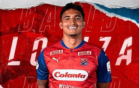 El volante antioqueño que jugó 32 partidos de Liga con el DIM en el presente año revonó su contrato con el rojo hasta el 2024. FOTO CORTESÍA DIM